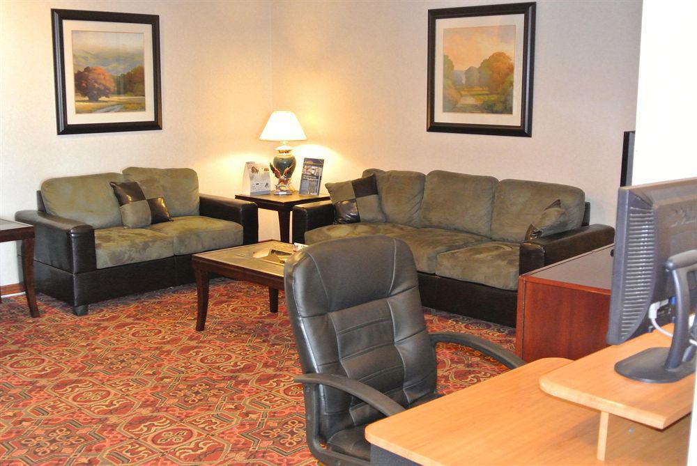 Quality Inn & Suites - Garland Interior photo